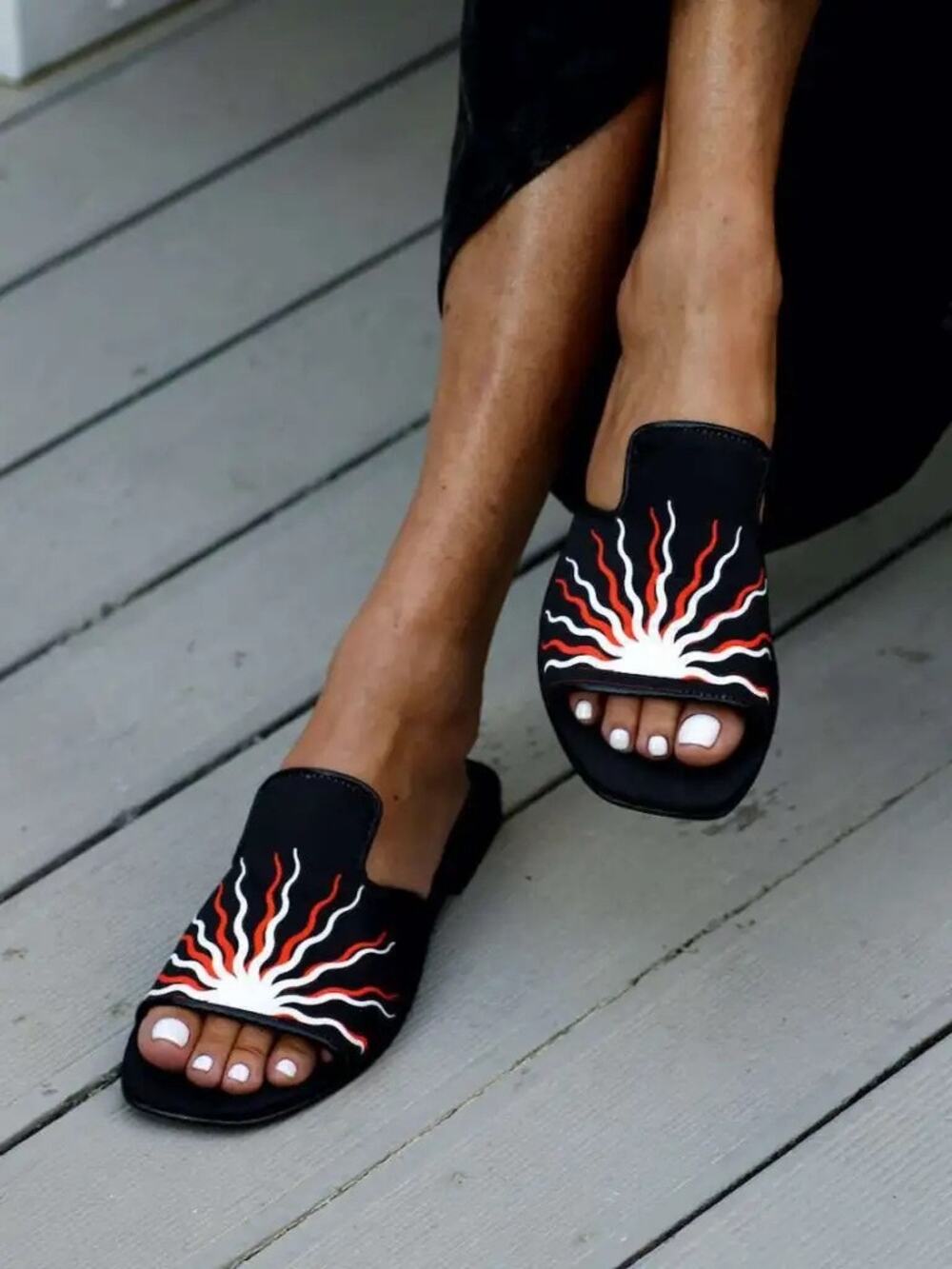 Elina Linardaki Printed Sunburst Slides Size 37 7